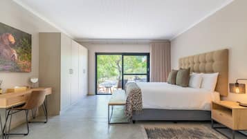 3 slaapkamers, een kluis op de kamer, een bureau