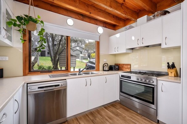 Microwave, stovetop