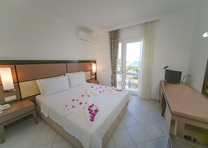 Superior-Zimmer, Meerblick | Hochwertige Bettwaren, Zimmersafe, Bügeleisen/Bügelbrett