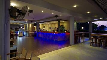 Bar (en la propiedad)