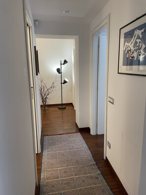 Interior - Charme within walking distance of Trevi Fountain and Spanish Steps (Roma)