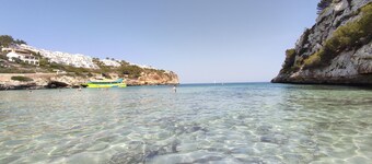 Charming Majorcan villa with private pool, 100m from the beach.