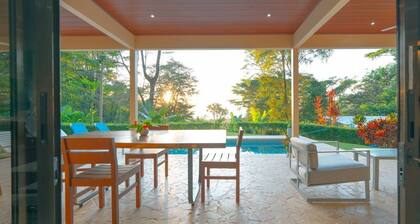 Three-bedrooms, Wonderful location and near Uvita and Playa Piñuela National Park Beach