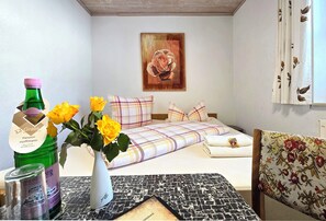 6 Schlafzimmer, Bügeleisen/Bügelbrett, Reisekinderbett, kostenloses WLAN