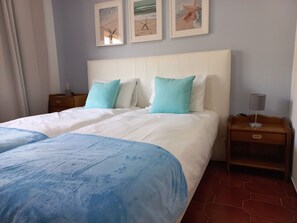 2 bedrooms, iron/ironing board, travel cot, free WiFi