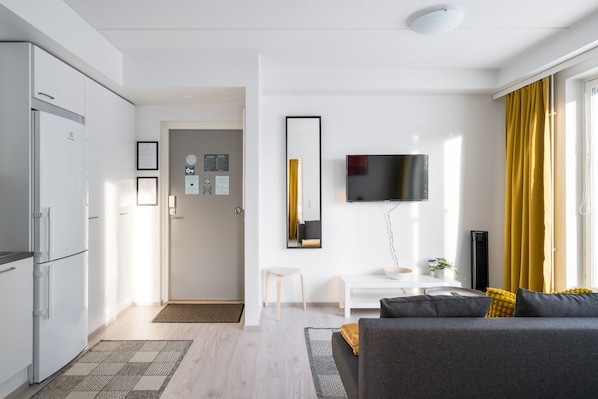 Standard Apartment, 1 Bedroom, Balcony | Living area