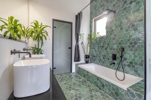 Badewanne, Haartrockner