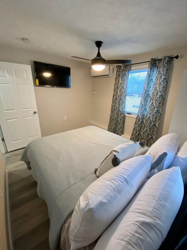 1 bedroom, free WiFi, bed sheets