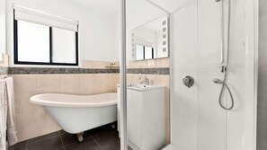Bathtub, hair dryer