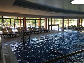 Innenpool, Außenpool