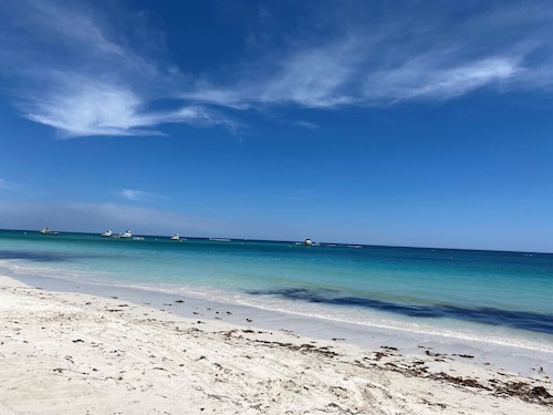 Sand and Sea Escape Lancelin