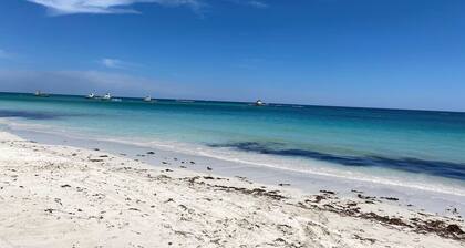 Sand and Sea Escape Lancelin