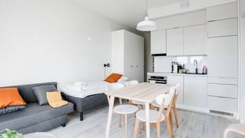 Appartement Standard, 1 chambre, balcon | Restauration dans la chambre