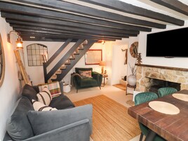 Cottage | Living area