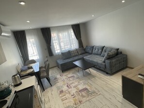 Panoramic Apartment | Minibar, free WiFi, bed sheets - Blue Mansion Hotel (Istanbul)