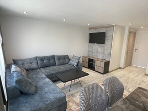 Panoramic Apartment | Minibar, free WiFi, bed sheets - Blue Mansion Hotel (Istanbul)