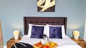 2 bedrooms, iron/ironing board, travel crib, WiFi