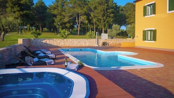 Seasonal outdoor pool