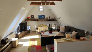 Smart TV, DVD player, books, music library