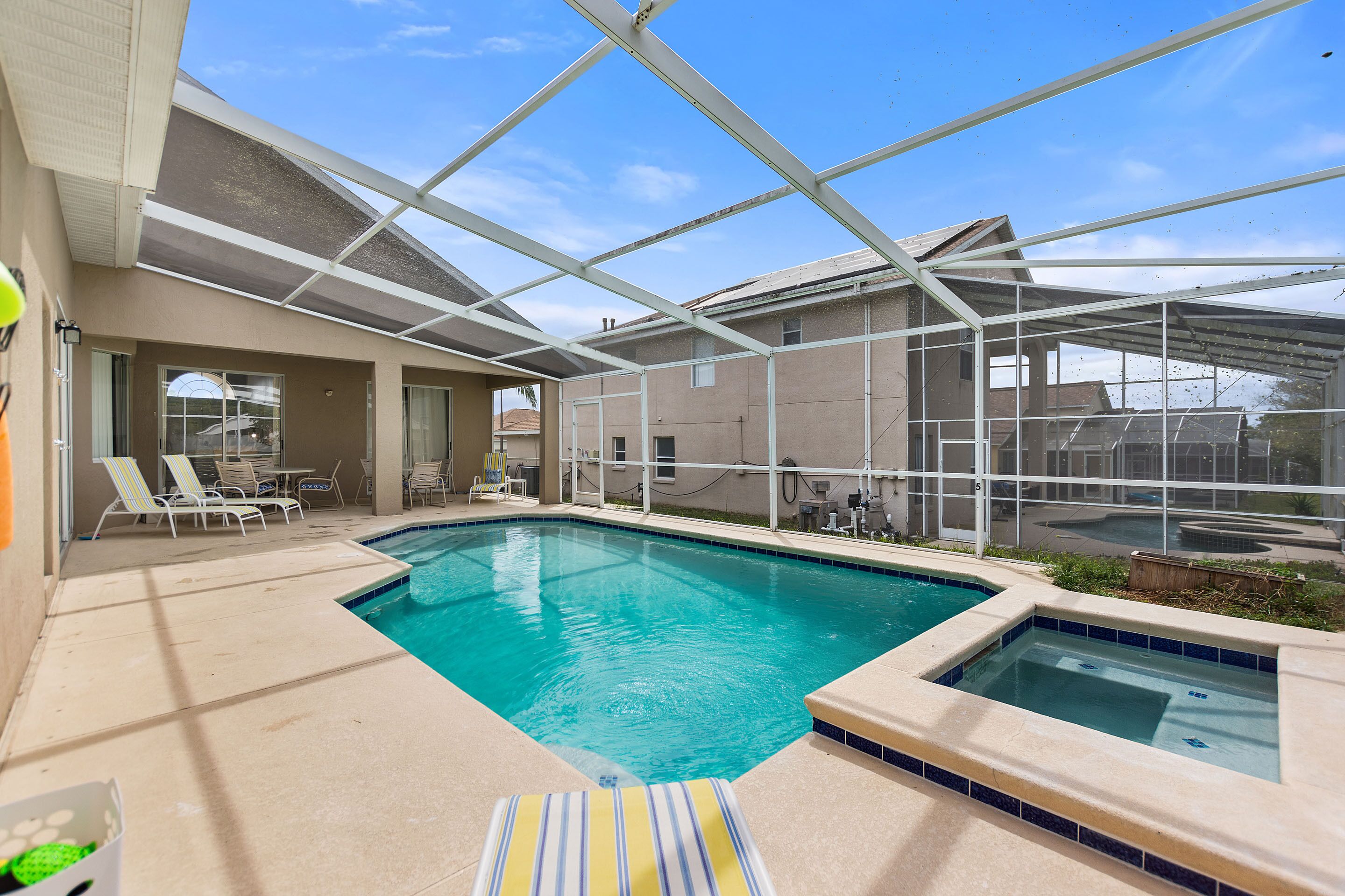 Spectacular Disney 5-bedroom Villa!  Amazing Heated Pool and Spa! BBQ!