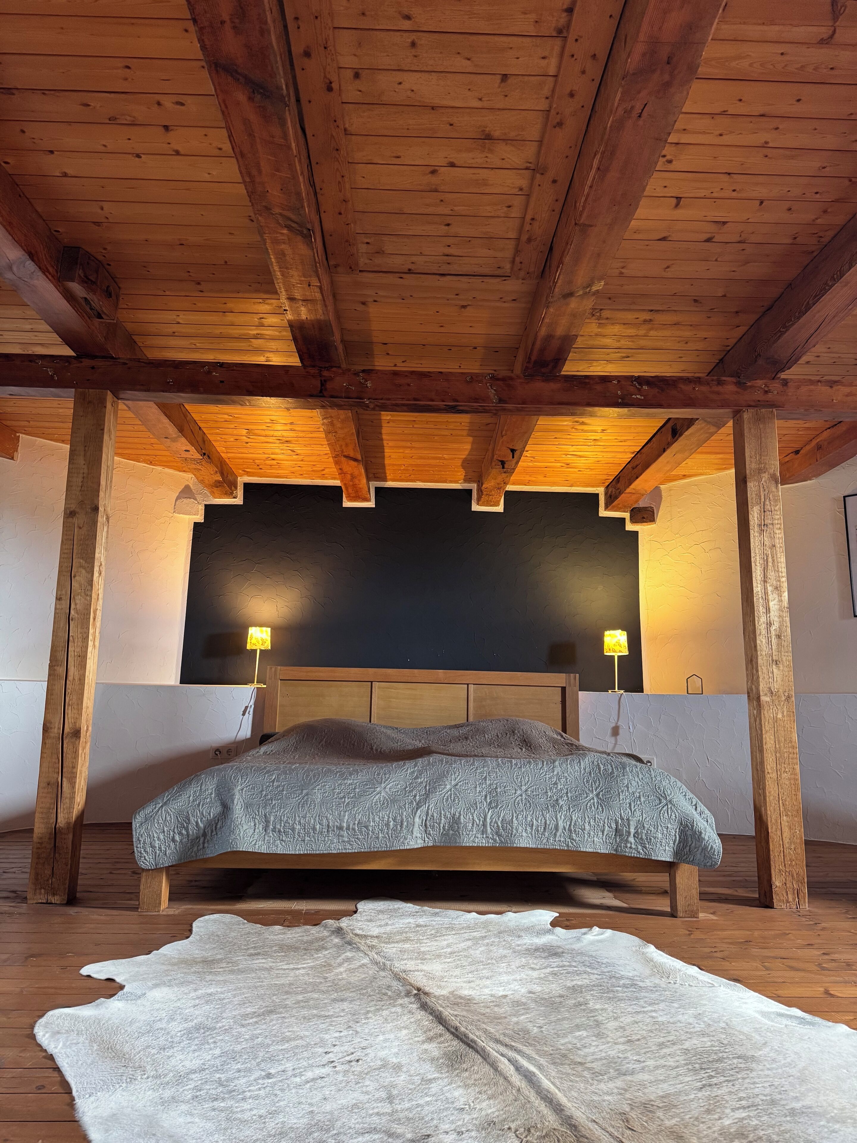 3 chambres, fer et planche à repasser, Wi-Fi gratuit, draps fournis