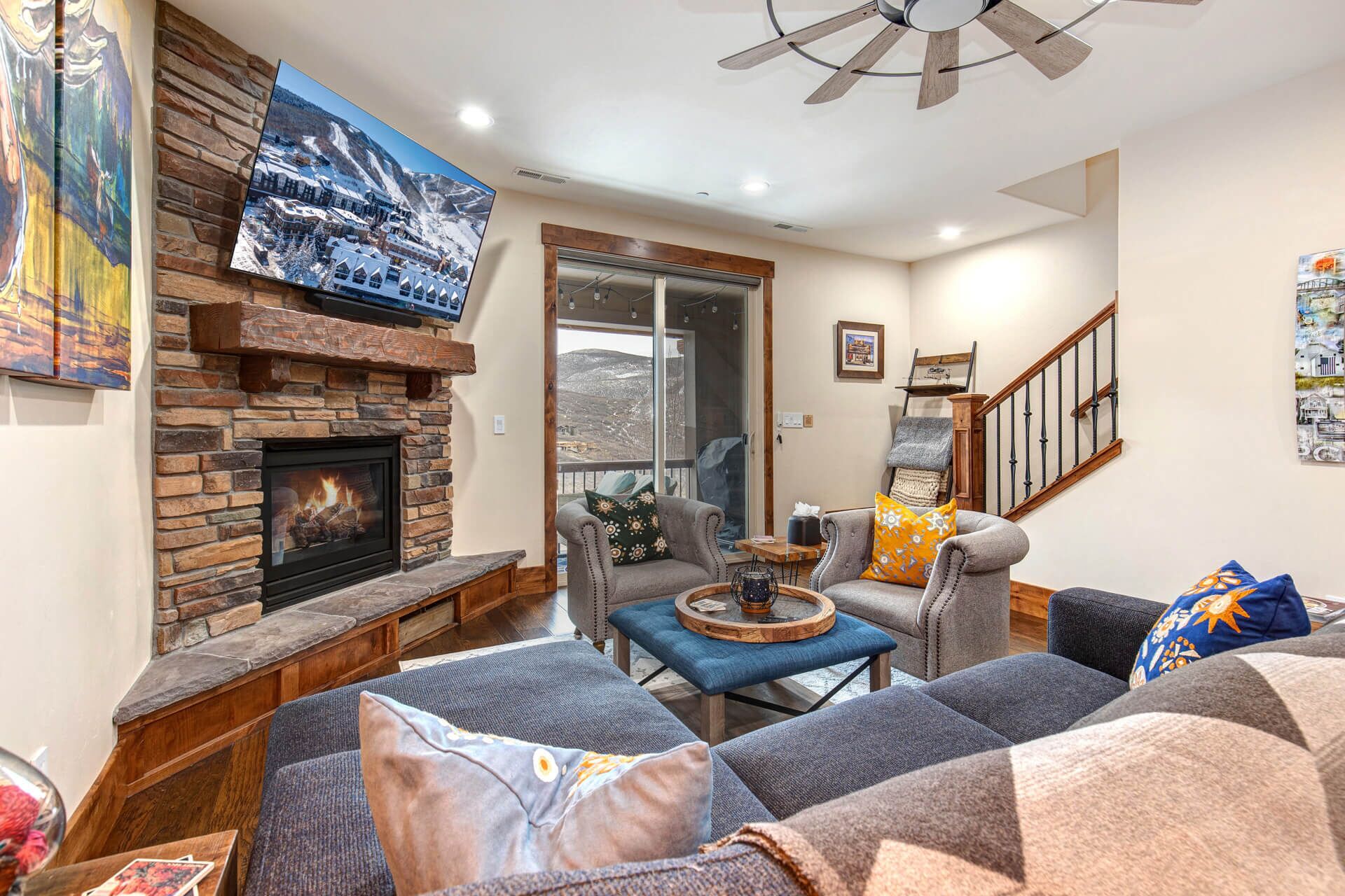 Moose Mgmt at Parks Edge 13346: Balcony w/ Views-Office Space-Hot Tub-King Bed
