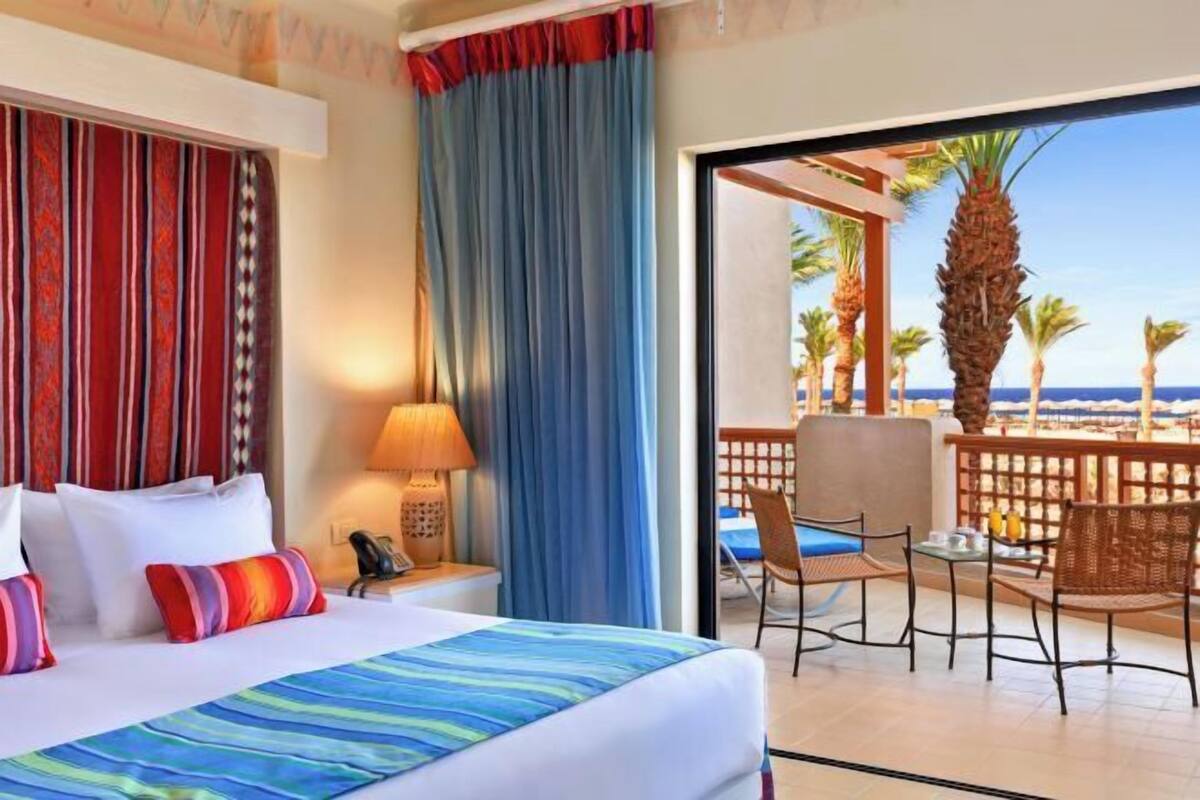 Minibar, in-room safe, blackout drapes, soundproofing