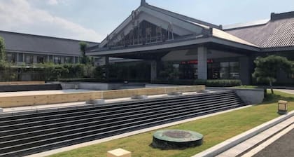 Laozi Boxue International Hotel