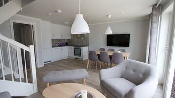 Vila superior | 1 quarto, Wi-Fi de cortesia, roupa de cama