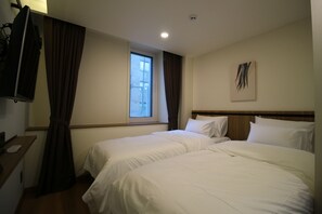 In-room safe, blackout drapes, free WiFi, bed sheets - Hotel Modern Seoul (Seoul)