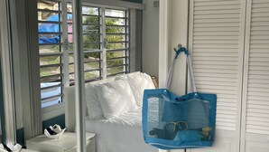 2 bedrooms, iron/ironing board, WiFi (free), bed sheets