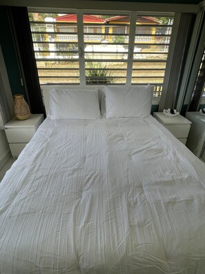 2 dormitorios, tabla de planchar con plancha, wifi gratis y ropa de cama