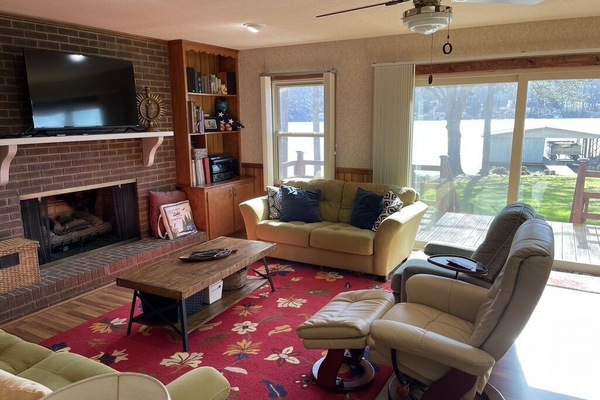 Large gathering space for everyone.