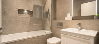 Bright & Modern 1BED Apartment in Eastleigh Centre