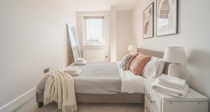 Bright & Modern 1BED Apartment in Eastleigh Centre