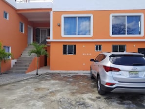 Front of property - Wilkan Hotel (Las Terrenas)
