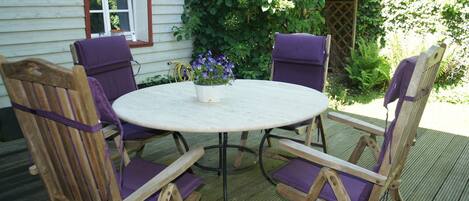 屋外ダイニングエリア