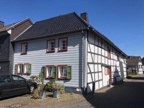 Esterni