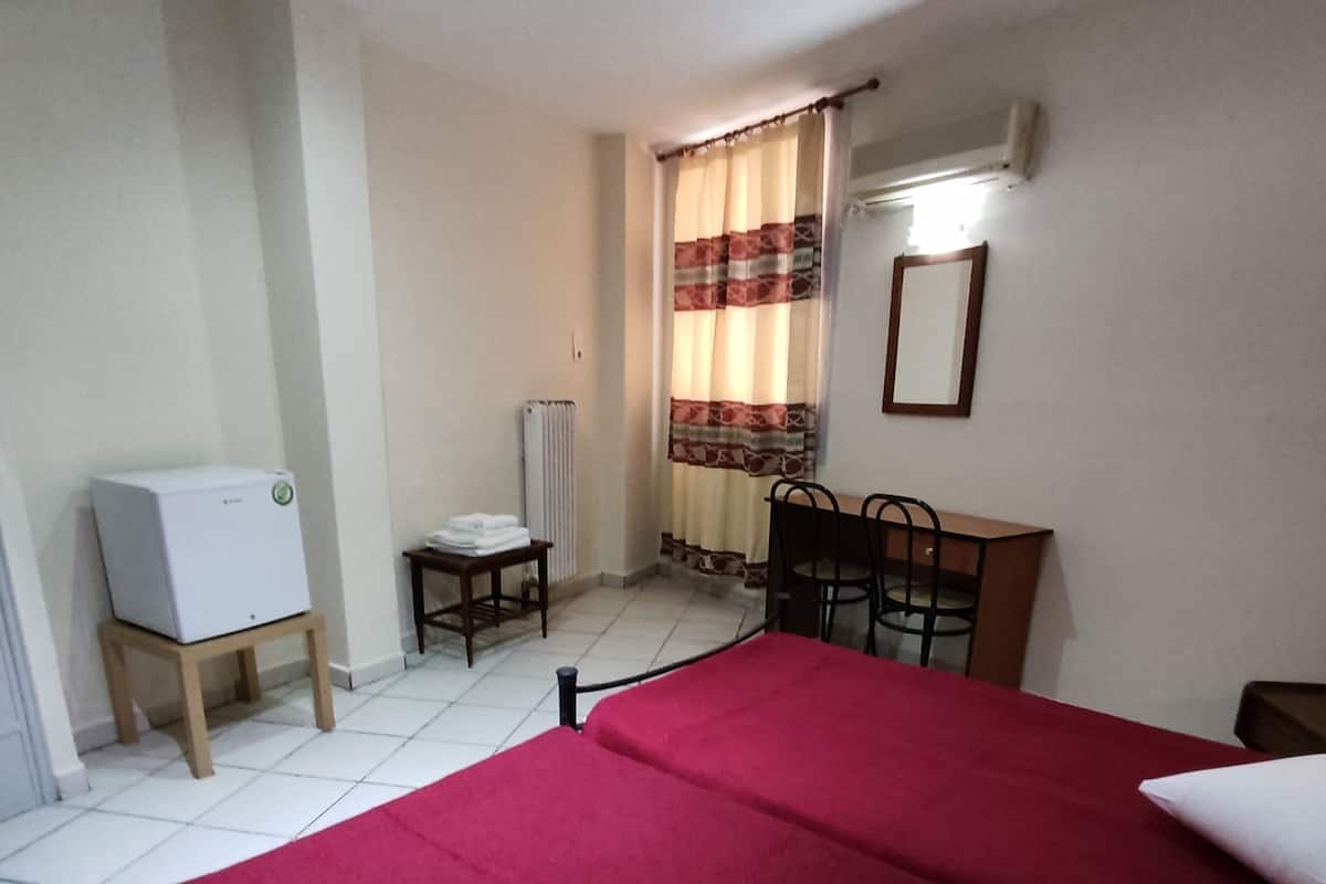 Basic Double Room