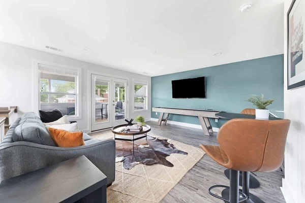 An Additional Lounge Area For Relaxation & Entertainment