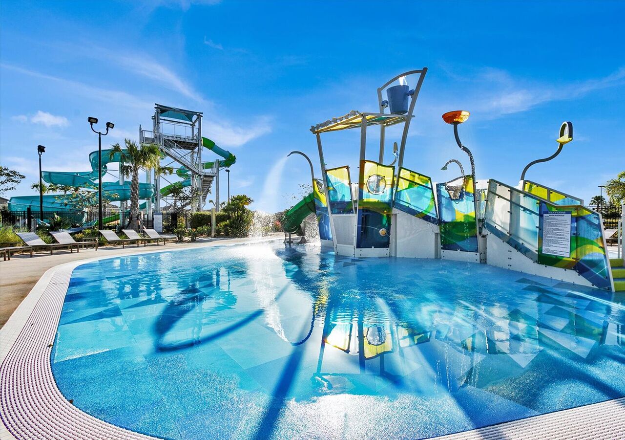 Een verwarmd zwembad