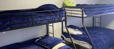4 chambres, Wi-Fi, literie fournie