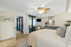 2 habitaciones, tabla de planchar con plancha y cuna de viaje 