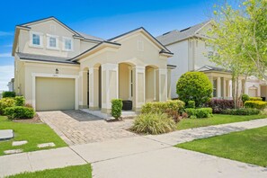 Exterior - Last Minute Disney! Private Pool, Hot Tub & Themed Bedrooms. Book Now! #39360 (Kissimmee)