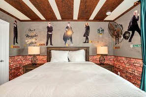 6 chambres, fer et planche à repasser, Wi-Fi, draps fournis