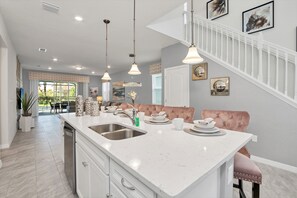 Interior - Last Minute Disney! Private Pool, Hot Tub & Themed Bedrooms. Book Now! #39474 (Orlando)