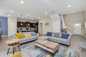 Smart TV - Last Minute Disney Getaway! Villa with Private Pool & Hot Tub. Book Now! #53613 (Orlando)