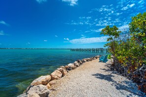 Sun-loungers, beach towels - Waterfront Anchor House with Boat Basin & Ramp! (Little Torch Key)