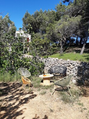 Property grounds - Detached vacation home in 1200m2 Mediterranean garden (Leucate)