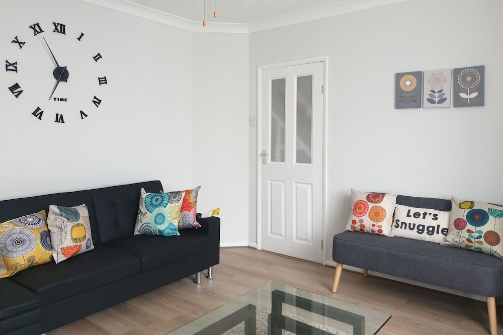 Remarkable 3-bed House in Ipswich